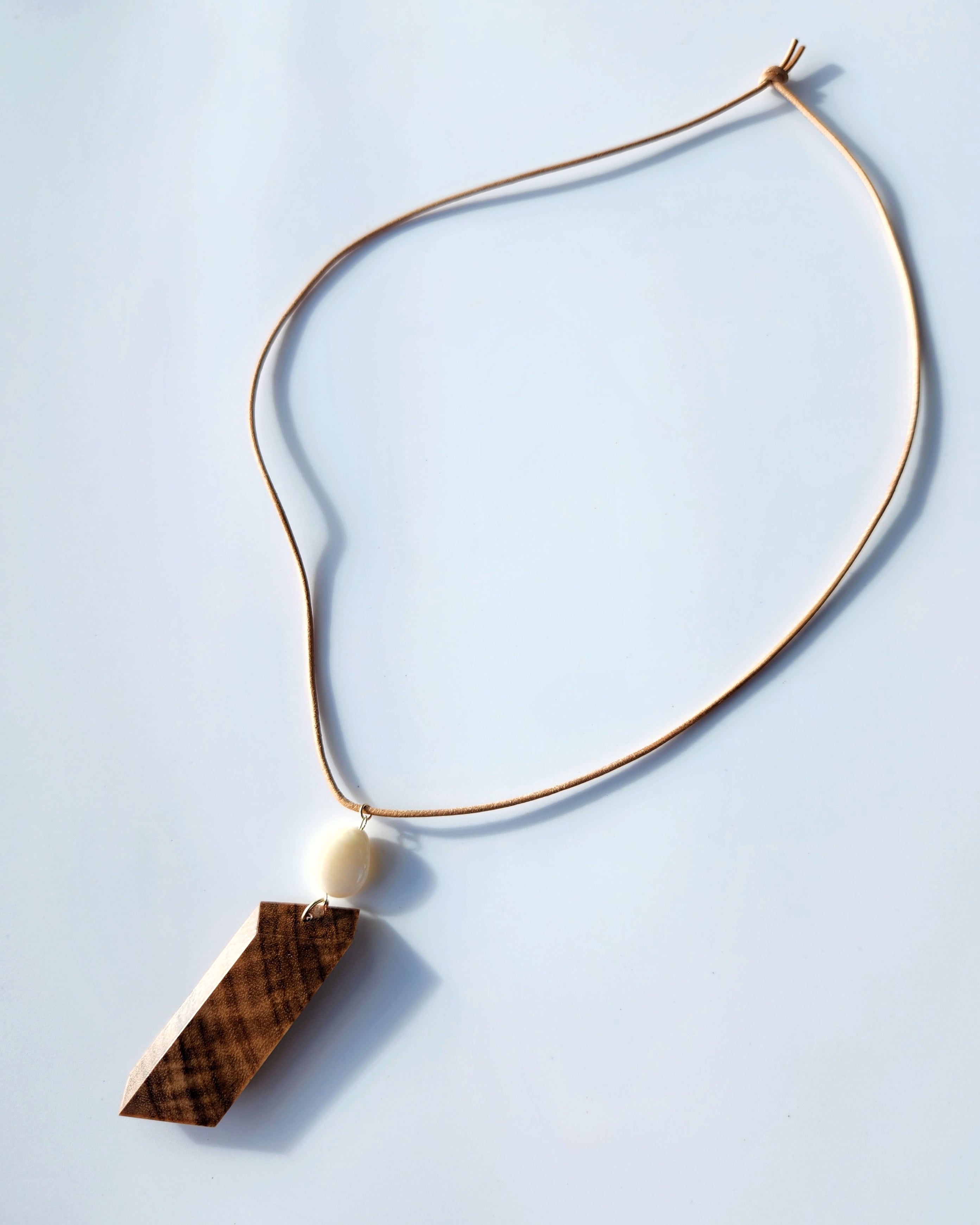 Capá Blanco & Shell Necklace