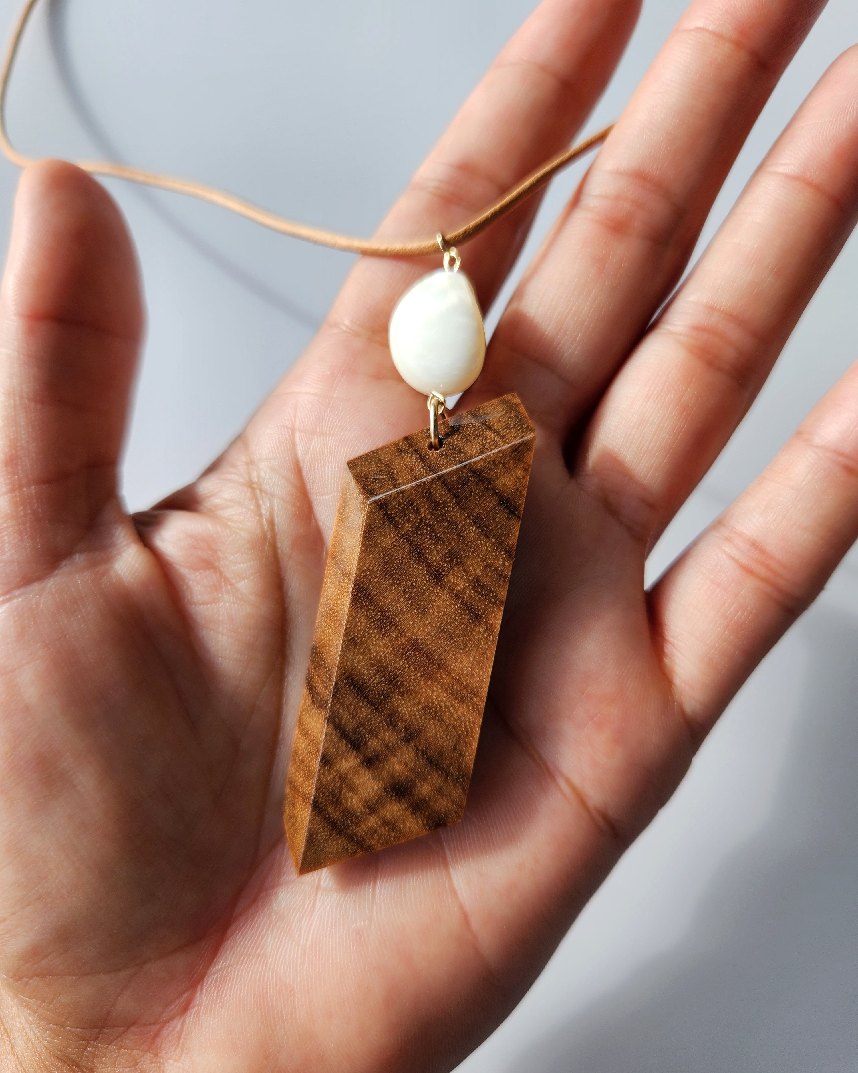 Capá Blanco & Shell Necklace