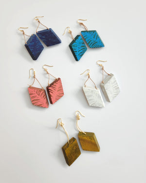 Subtropical Earrings Olive